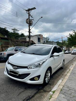 HYUNDAI HB20S 1.6 PREMIUM 16V FLEX 4P AUTOMÁTICO HYUNDAI HB20S 1.6 PREMIUM 16V FLEX 4P AUTOMÁTICO
